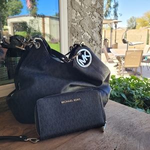 Michael Kors Fulton bag and wallet